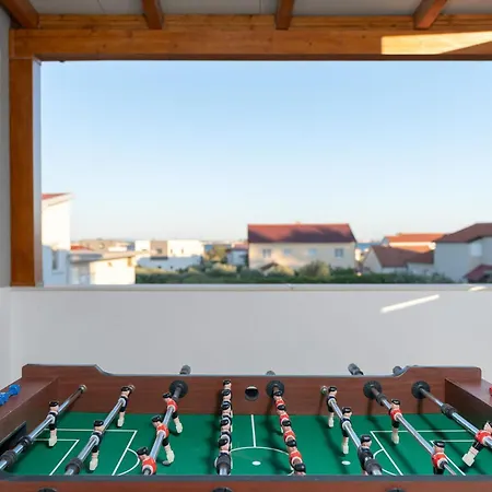 Roko Villa Vir