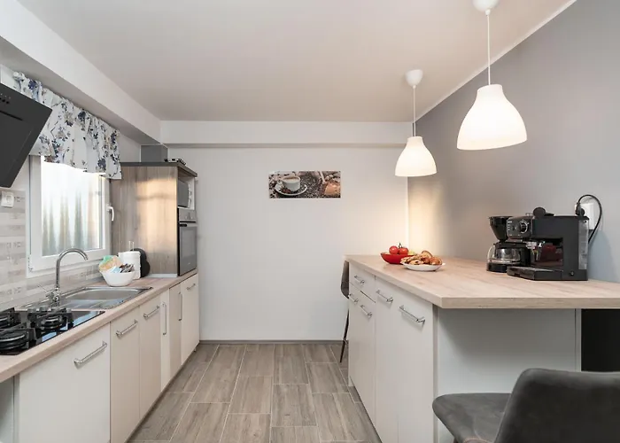 Roko Villa Vir